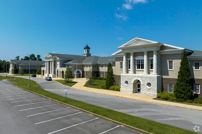 Hueytown Hich School serves the Rock Creek Community.