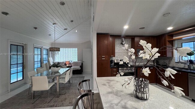 1332 Van Buren St, Hollywood, FL 33019 - photo 7