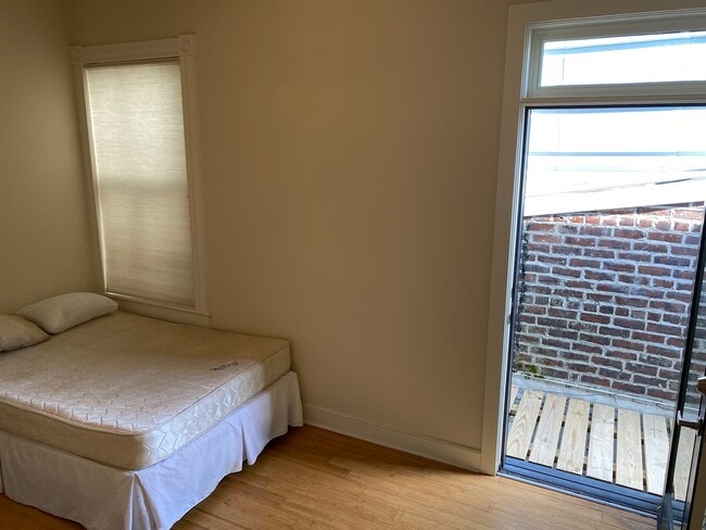 Guest room with balcony