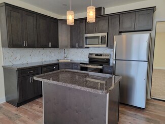 71 Bellevue Ave Unit D, Penndel, PA 19047