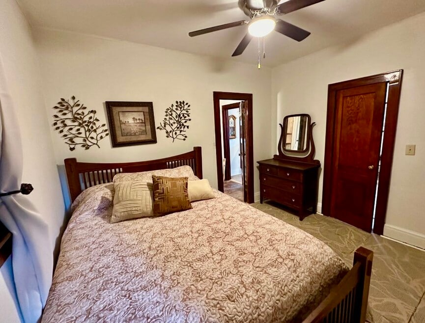 Furnished queen size bedroom