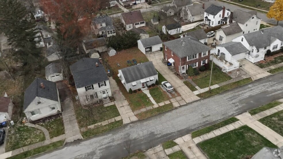 1864 17th St, Cuyahoga Falls, OH 44223 - photo 2