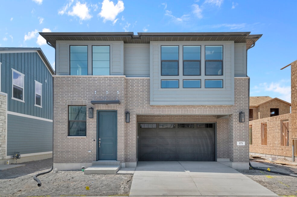 575 N Buffalo Grass Ln, Lindon, UT 84042 - photo 1