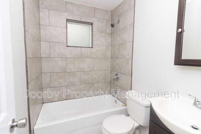 1104 N Hawthorne St unit A, Chattanooga, TN 37406 - photo 7