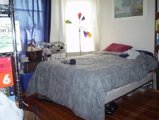 785 Washington St Unit 1, Brookline, MA 02446