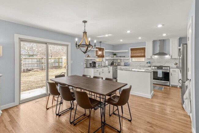 201 N Dogwood St unit ID1241305P, Siloam Springs, AR 72761 - photo 3