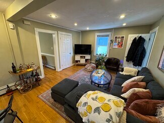 737 Somerville Ave Unit Top floor, Somerville, MA 02143