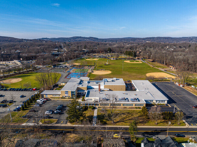 Riverview Elementary School has a large campus for students.