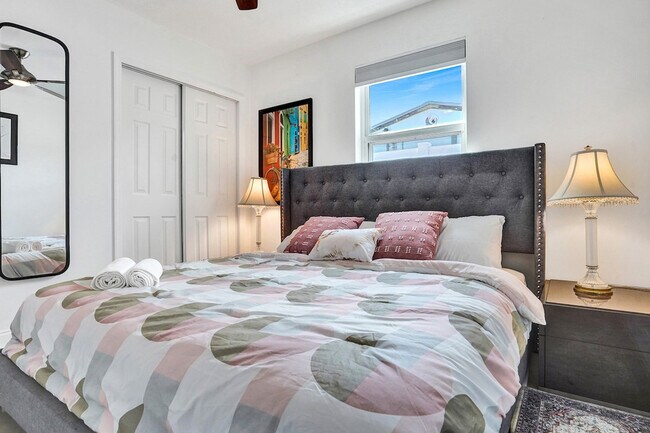 712 SW 7th Terrace unit ID1037652P, Hallandale Beach, FL 33009 - photo 6