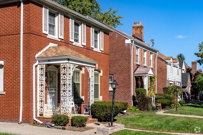 Larger Colonial style in Yorkshire Woods homes offer room for growing families.