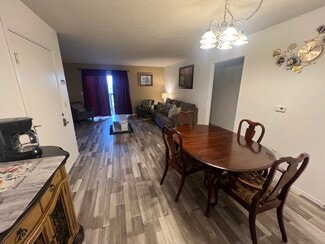 2907 Vineyards Pkwy Unit 4, Branson, MO 65616