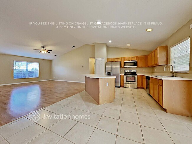 1047 Lakeview Oaks Dr, Clermont, FL 34715 - photo 7