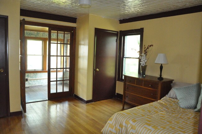 Bedroom1 view 1