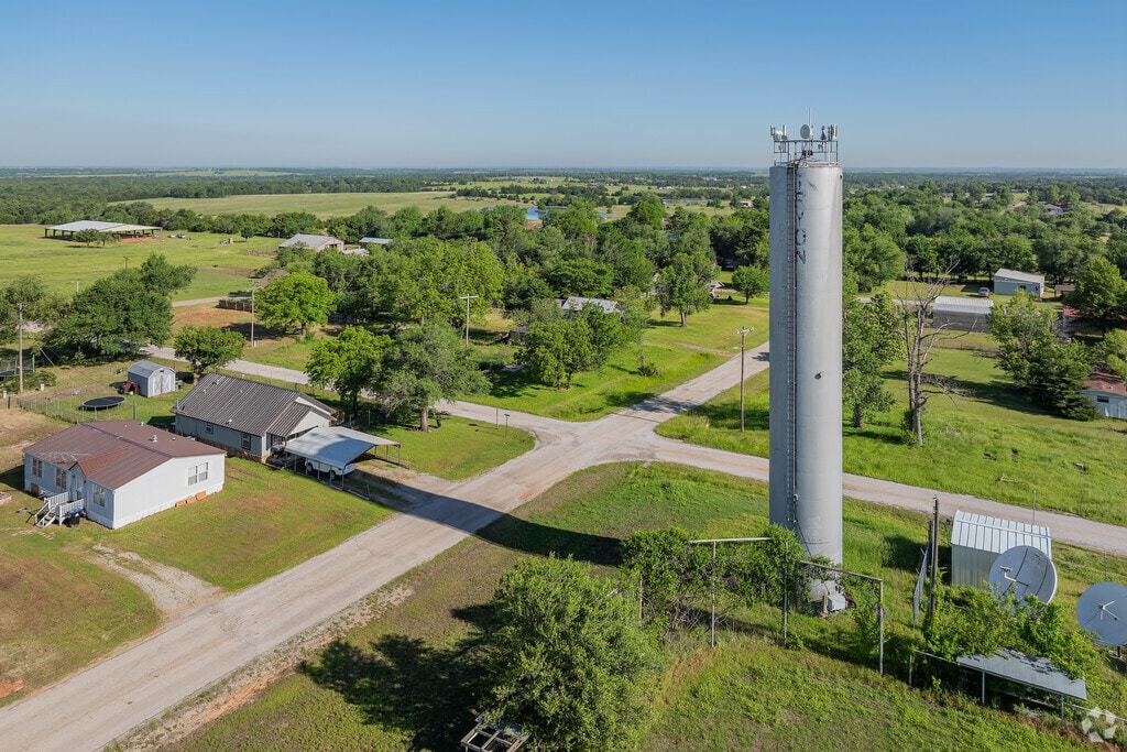 Less than 400 live in Tryon, a calm town south of Stillwater with top schools nearby.