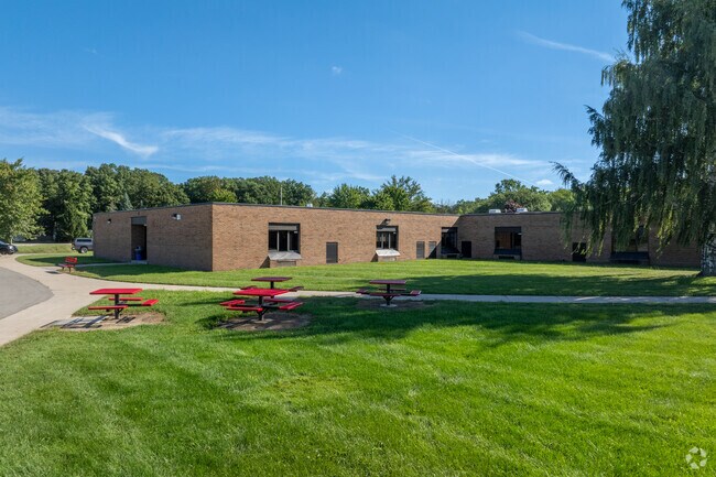 Indian Woods Elementary School