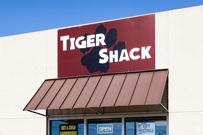 The locally owned Tiger Shack is down the highway from Bridge Creek.