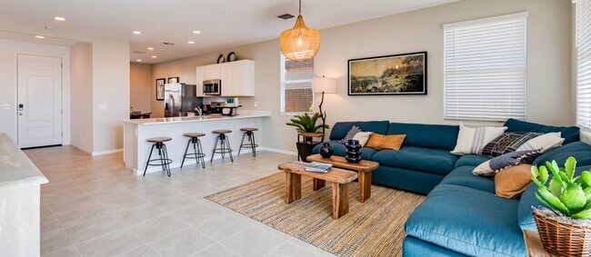 24308 N 167th Ln unit 36033309, Surprise, AZ 85387 - photo 4