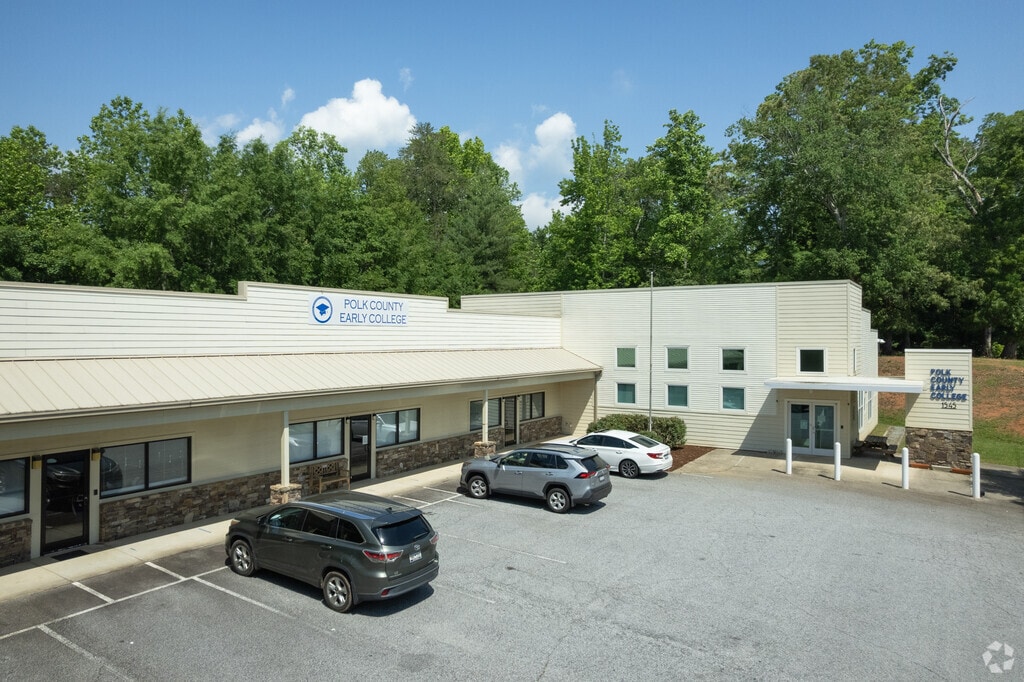 Polk County Early College is a small educational institution near Saluda.