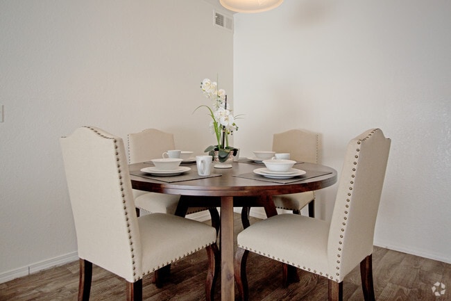 Resort on 27th, Phoenix, AZ 85017 - photo 7