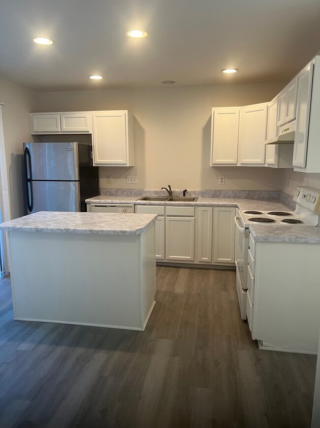 15437 Asterwind Ct, Charlotte, NC 28277 - photo 5