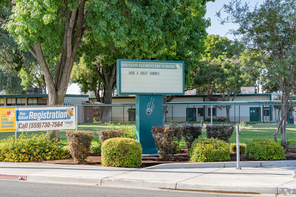 Marquee outside the entrance to Houston Elementary School in Visalia.