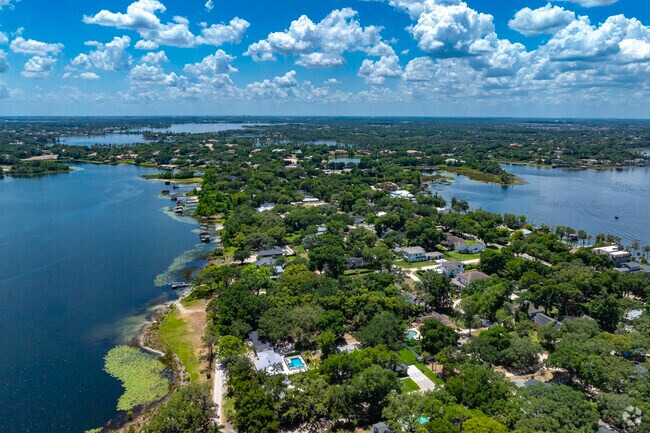 Windermere, home to 3,000 residents, offers beauty, privacy, and proximity to Orlando.
