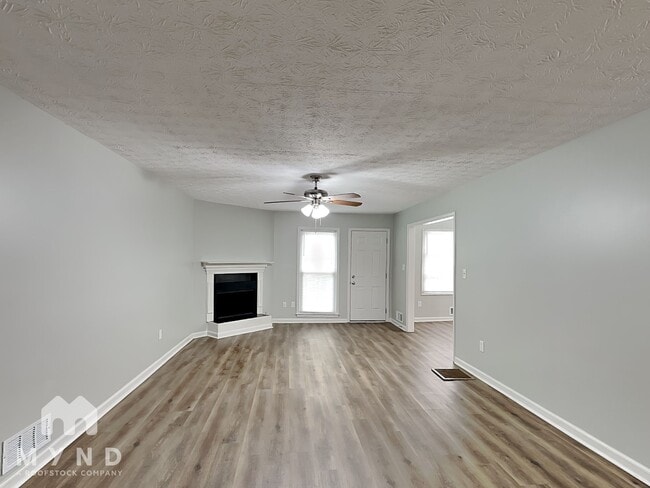 3114 Rock Pine Ct, Snellville, GA 30078 - photo 4