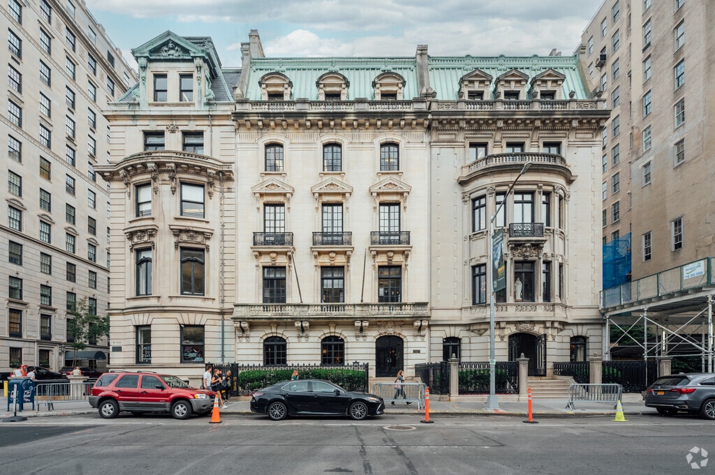 The Marymount School is a catholic, all-girls, college prep school on 5th Ave.