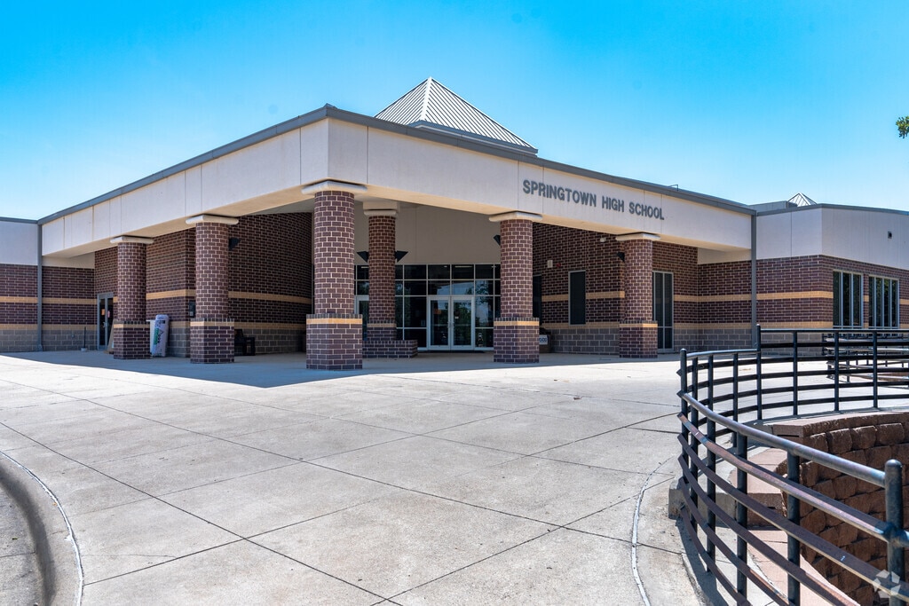 Springtown High School is graded a B- on Niche.com