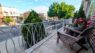 21-32-32 43rd St, Queens, NY 11105