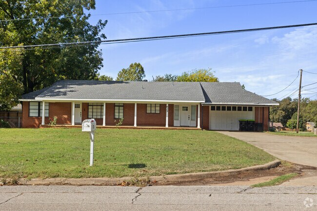 Mid-century ranch-style houses dot the Purcell landscape.
