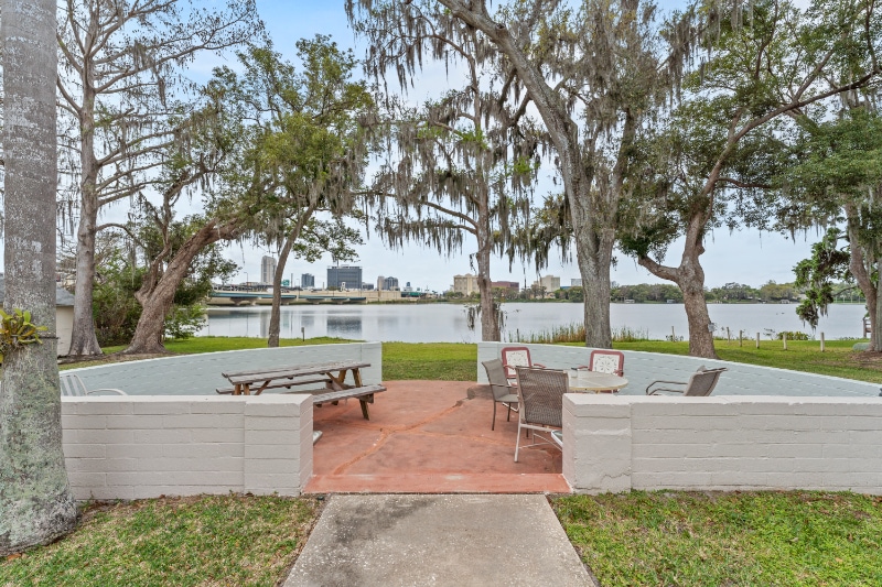 306 Lakeview St unit 306, Orlando, FL 32804 - photo 1