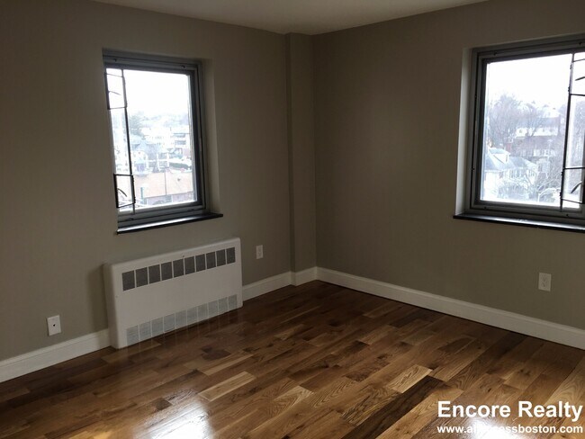 137 Trapelo Rd unit 125-33, Belmont, MA 02478 - photo 3