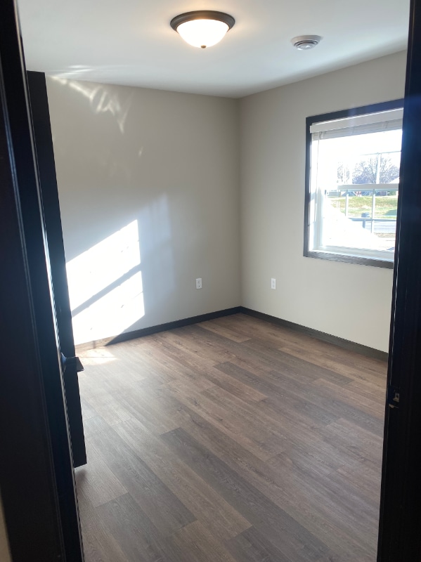 1013 Royal Blvd, Rice Lake, WI 54868 - photo 6