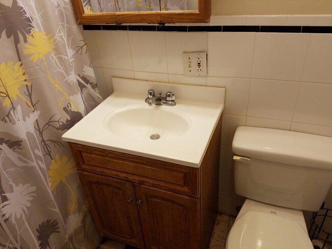 25 Everett St unit 2, Boston, MA 02128 - photo 2