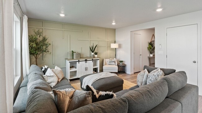 906 E L St, Deer Park, WA 99006 - photo 4