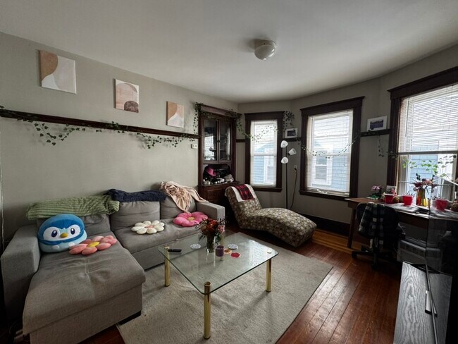 10 Cambridge Terrace unit 1, Cambridge, MA 02140 - photo 4