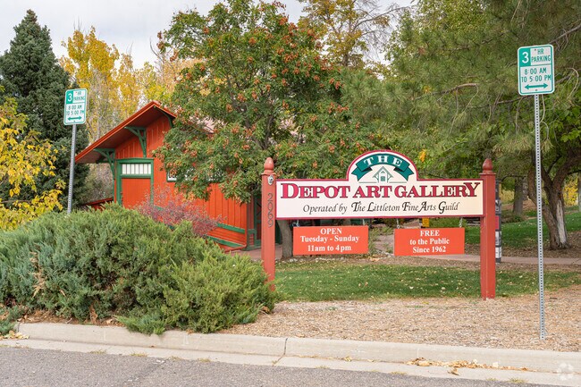 Depot Art Gallery in Littleton offers residents a great place to purchase beautiful gifts.