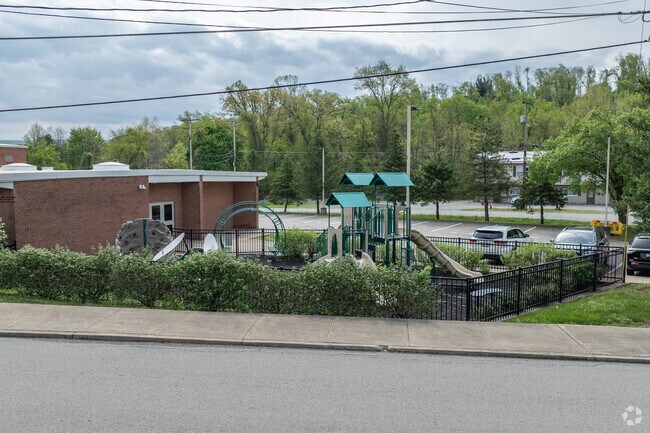West Crawford Elementary School is where Connellsville residents attend public school.