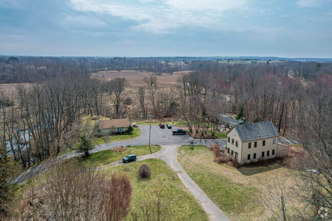 West Roxbury is a former Transcendentalist community and historic site .