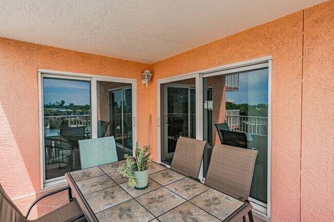 The Beach Cottages, Indian Shores, FL 33785 - photo 5