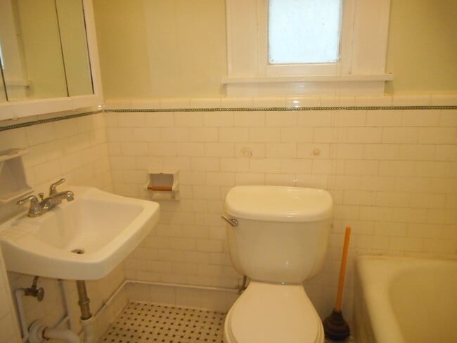 260 E Broad St unit 10, Westfield, NJ 07090 - photo 6