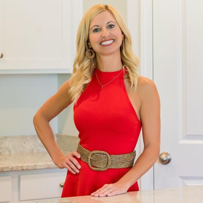 Mikki Ramey Real Estate Agent in Hanahan, SC