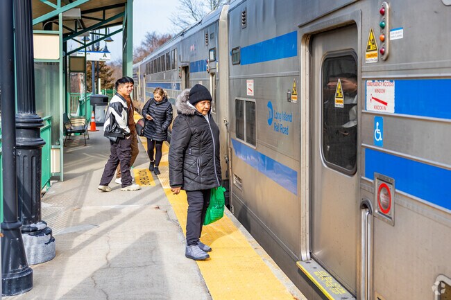 The Greenvale train stop conveniently borders Roslyn Harbor.