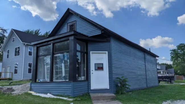 902-904 W Locust St unit 902, Davenport, IA 52804 - photo 7