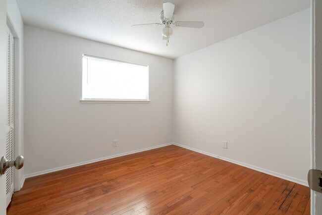 1337 Vinton Ave unit 4, Memphis, TN 38104 - photo 7