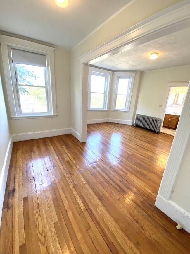 1283 Commonwealth Ave unit 2, Allston, MA 02134 - photo 3