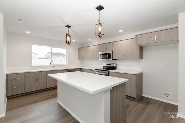 13695 Nisene Ct, Caldwell, ID 83607 - photo 3