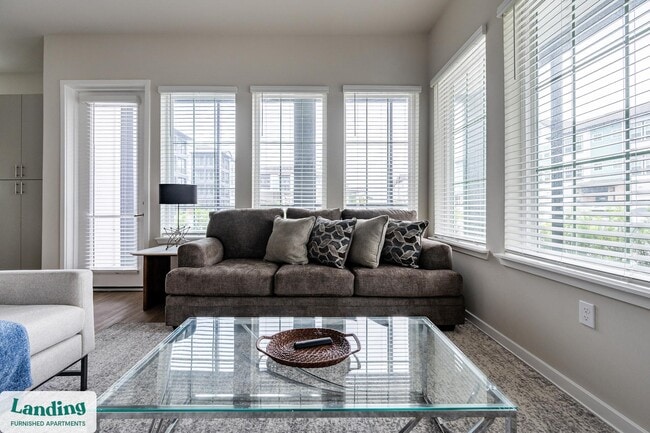 4902 Cosmos Cir unit 415, Wimauma, FL 33598 - photo 3