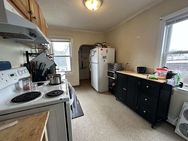 41 Mount Pleasant St, Somerville, MA 02145 - photo 3